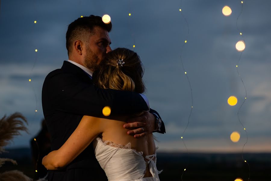 Fotografo di matrimoni Juhos Eduard (juhoseduard). Foto del 23 novembre 2023