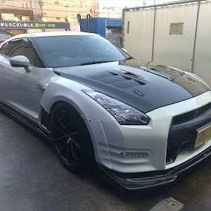 NISSAN GT-R R35