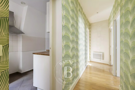 Apartment 5