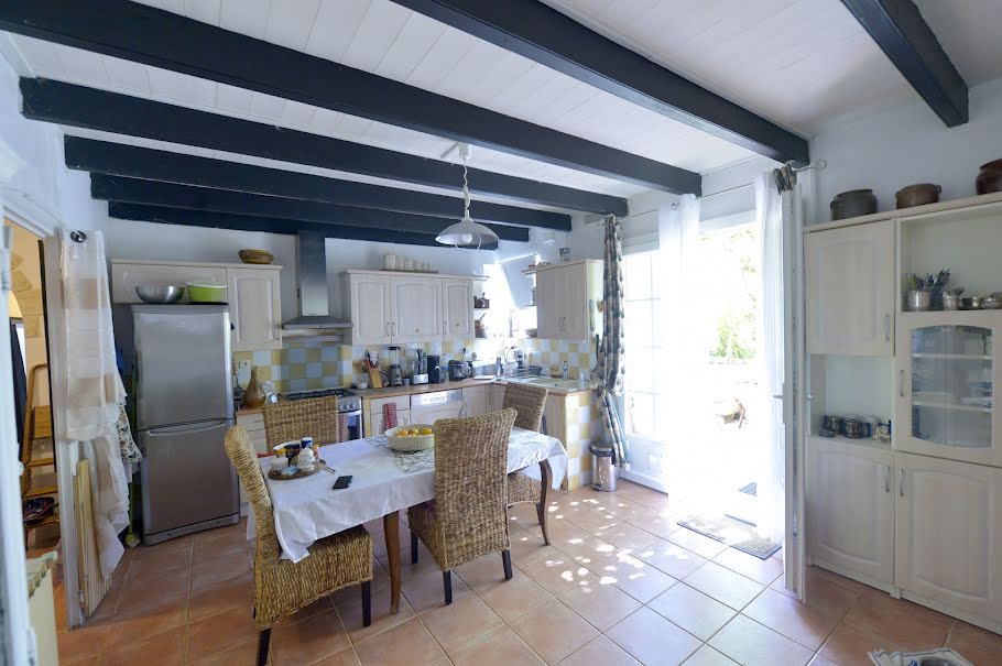 Vente maison 6 pièces 107 m² à Barzan (17120), 353 000 €