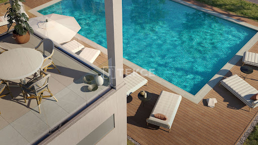 Maison avec piscine et terrasse 3