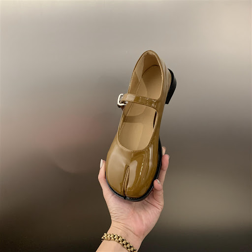 Title 1, Retro Square Head Fake Split Toe Pumps Mary Jan...