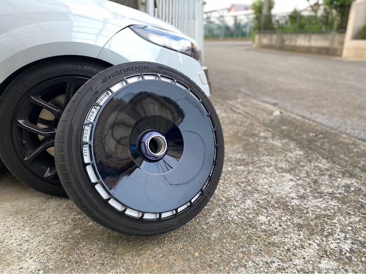 メガーヌ ハッチバックのメガーヌRS・fifteen52・fifteen52wheels・DZF4Rに関するカスタム事例の投稿画像1枚目