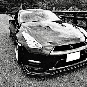 NISSAN GT-R R35