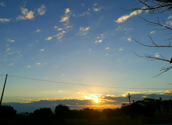 Il tramonto sui campi  di VanessaMariani