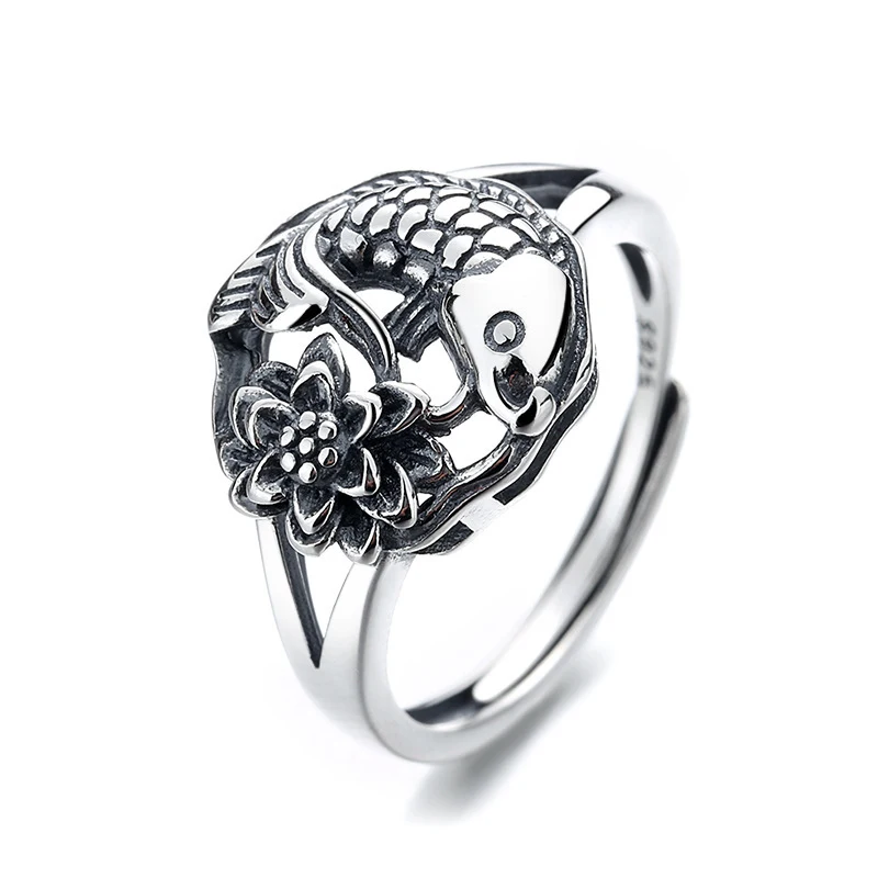 Vrouwenmode Vintage Lotus Koi Ring, een stijlvol accessoire. Ervaar de tijdloze schoonheid van deze unieke ring voor dames.