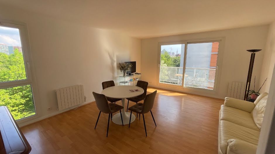 Location meublée appartement 3 pièces 69.7 m² à Lille (59000), 1 380 €