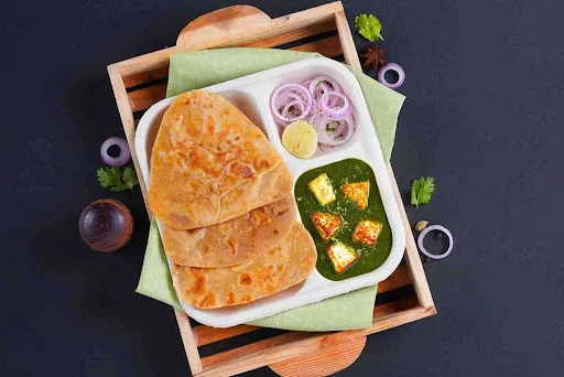 Palak Paneer Paratha Lunchbox