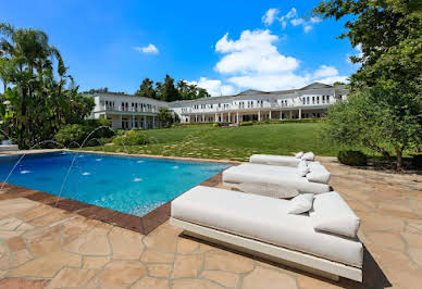 House with pool and terrace 1