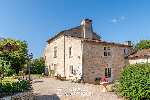 Maison avec jardin et terrasse 1
