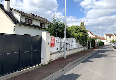 Maison avec terrasse 1