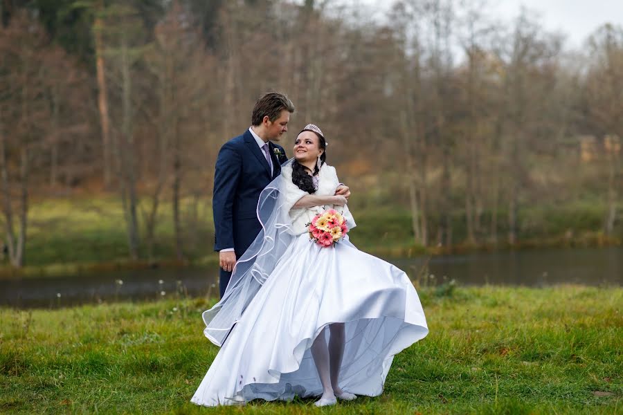 Fotógrafo de casamento Leonid Ermolovich (fotoermolovich). Foto de 20 de novembro 2019