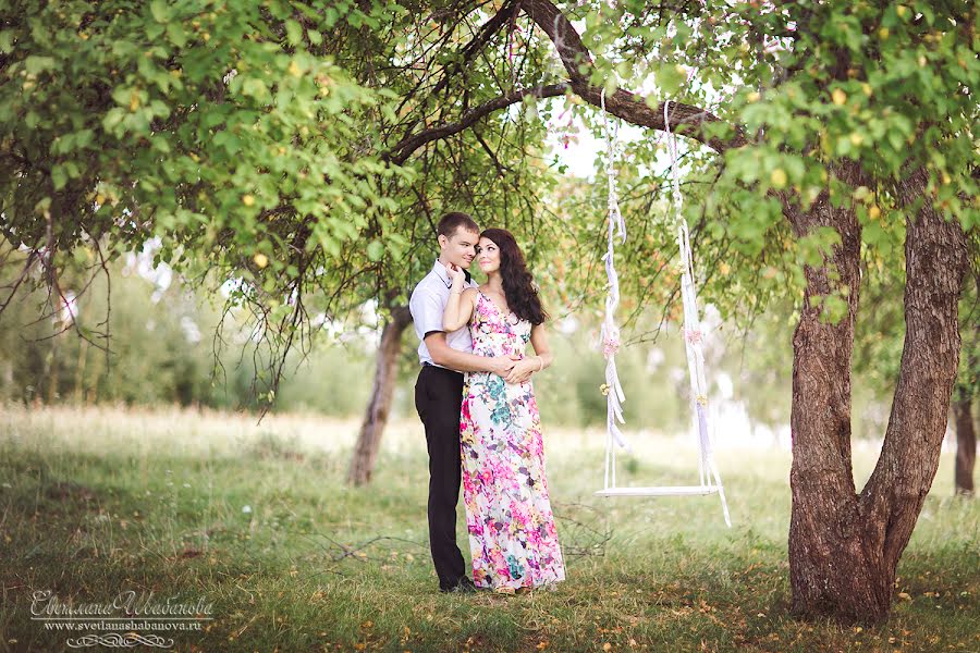 Fotógrafo de casamento Svetlana Shabanova (shabanovasl). Foto de 5 de agosto 2014