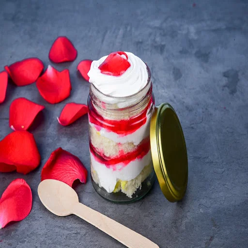 Strawberry Jar Cake