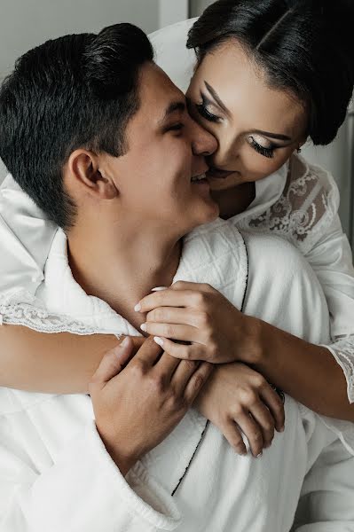 Photographe de mariage Damir Kuzhumov (kuzda). Photo du 20 février 2019