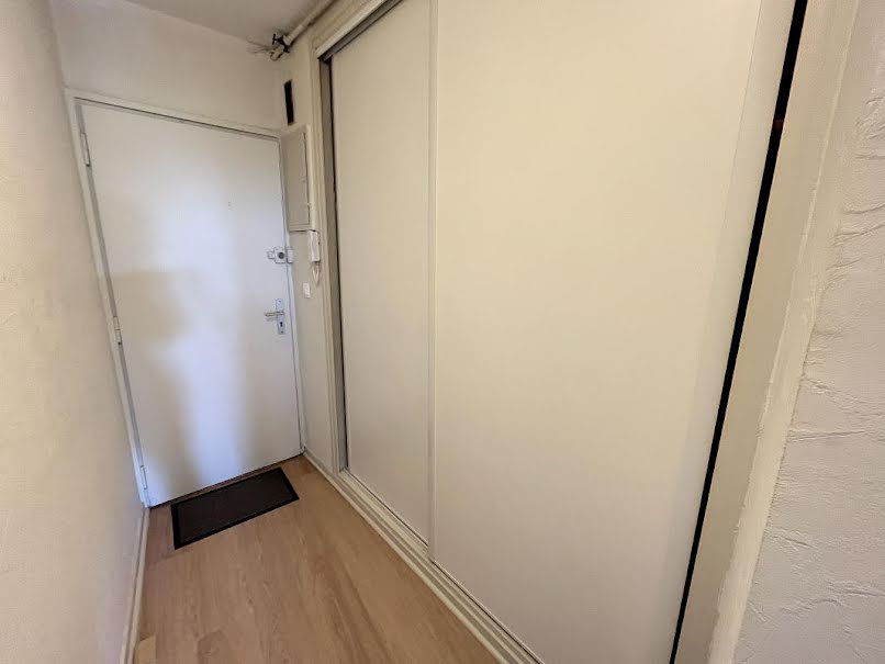 Location  appartement 1 pièce 28 m² à Vandoeuvre-les-nancy (54500), 450 €