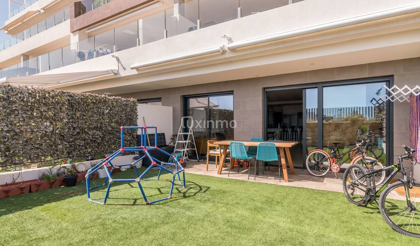 Apartment with terrace and pool Finestrat