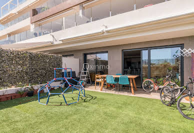 Apartment with terrace and pool 10