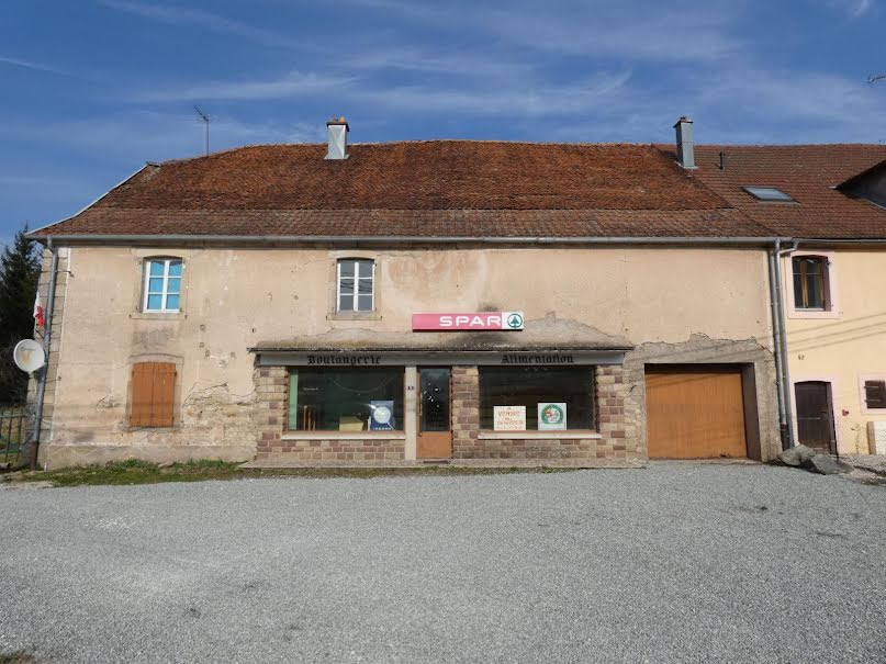 Vente maison  325 m² à Clairegoutte (70200), 35 000 €