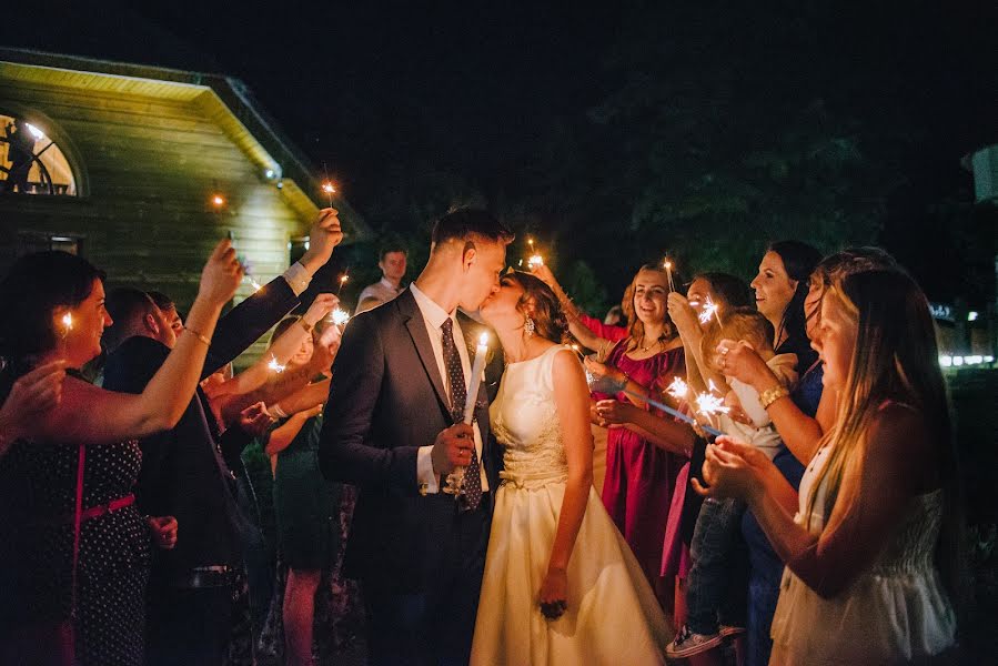 Photographe de mariage Yuliya Dobrovolskaya (juliakaverina). Photo du 14 août 2016