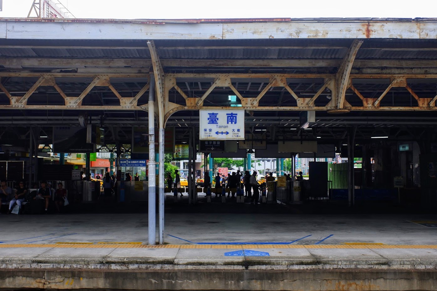 台南駅