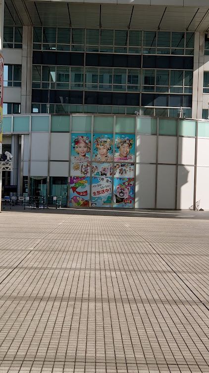メガーヌ ハッチバックの東京徘徊旅行・ファミリーセレナ・東京ディズニーランド・お台場フジテレビ・初大黒PAに関するカスタム事例の投稿画像5枚目