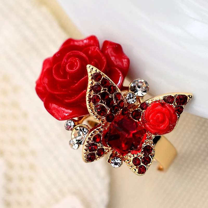 Volledige diamant kristallen rozenbloem ring, een schitterend sieraad voor vrouwen, elegant en ideaal als speciaal cadeau of dagelijks accessoire.