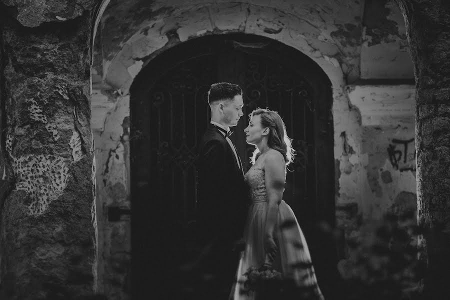 Nhiếp ảnh gia ảnh cưới Andreja Zdravko Špehar (instudioweddings). Ảnh của 27 tháng 2 2019