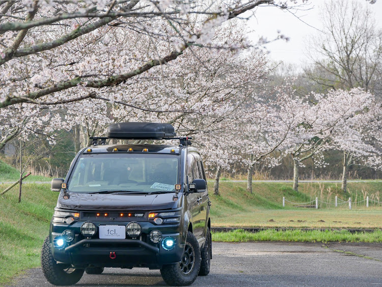 デリカD:5のサクラと愛車に関するカスタム事例の投稿画像2枚目