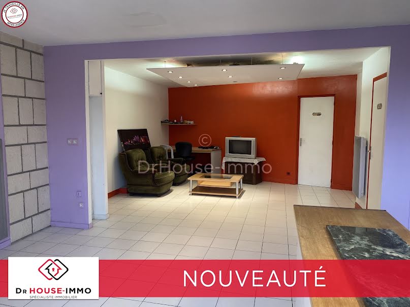 Vente appartement 2 pièces 60.02 m² à Poitiers (86000), 94 160 €