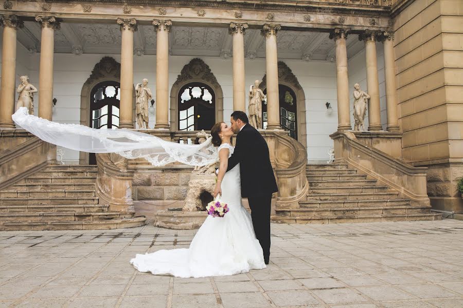 Fotografo di matrimoni Israel Ina (israelina). Foto del 1 dicembre 2016