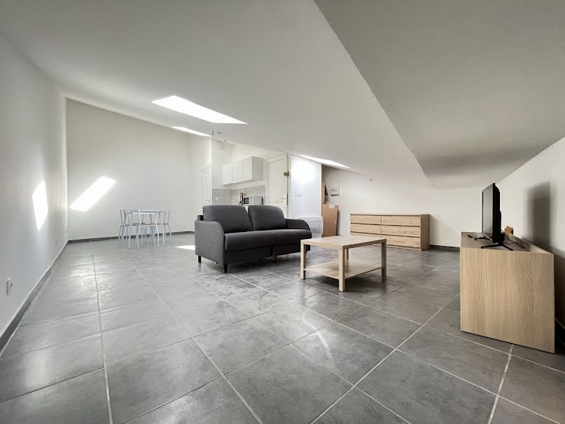 Vente maison  180 m² à Beziers (34500), 221 000 €