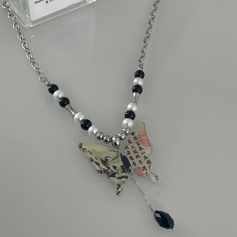 Retro Nationale Trend Landschap Schilderen Kalligrafie Vlinderketting. Een uniek sieraad dat kunst en stijl combineert. Maak een statement met deze ketting.