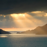 Raggi di luce sul golfo di 