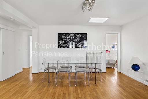 Apartment 5