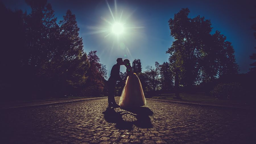 Fotógrafo de casamento Gergely Botond Pál (pgb23). Foto de 4 de maio 2018