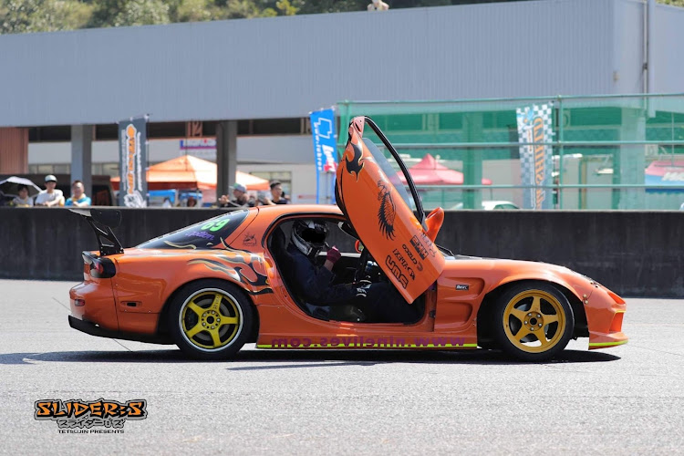 RX-7のFD3S・スポーツカー女子・サーキット・ドリフト・ドリ車に関するカスタム事例の投稿画像1枚目