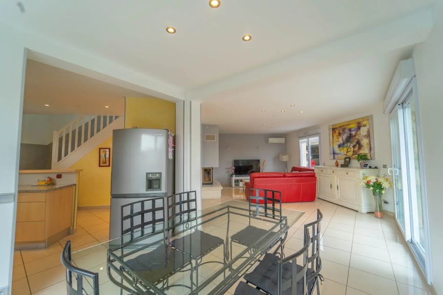 Vente maison 5 pièces 106.39 m² à Voglans (73420), 585 000 €