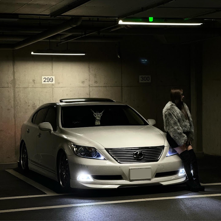 LSの高校生オーナー・LS460・LS・今年1年ありがとうございました・来年もよろしくお願いしますに関するカスタム事例の投稿画像1枚目