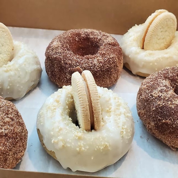 Cake donuts available in half dozen or full dozen. Variety of flavors. Vegan and dairy free options available.