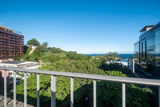 Appartement avec terrasse en bord de mer 1
