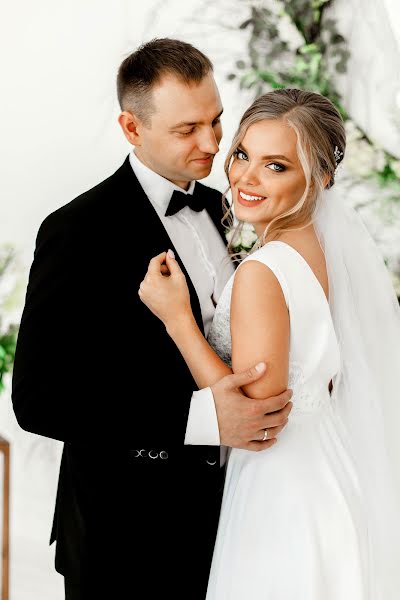 Wedding photographer Veronika Aleksandrova (aleksandrova74). Photo of 9 December 2019