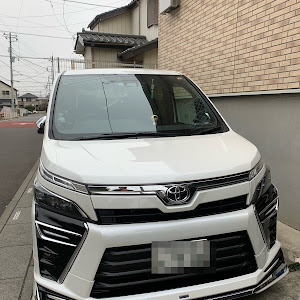 ヴォクシー ZRR80W