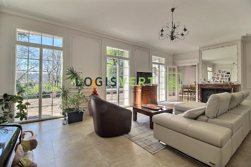 House with garden and terrace 3