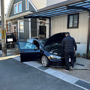 ゴルフ R