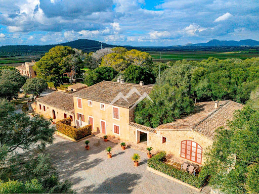 Maison avec piscine et terrasse 5