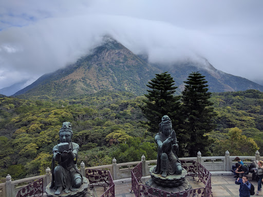 Tian Tan Buddha, Ngong Ping, L