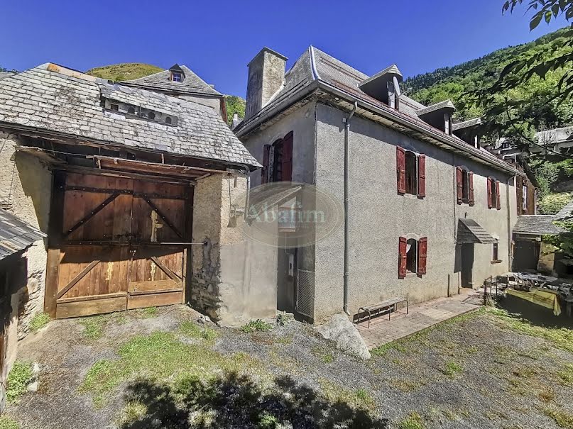 Vente maison 6 pièces 180 m² à Bagneres-de-luchon (31110), 275 000 €