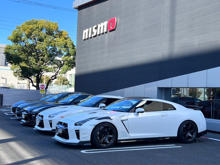 NISSAN GT-Rのスガスペック・2024ベストショット11月・ニスモ本社・ニスモ40周年・関東圏のカー活を盛り上げ隊に関するカスタム事例の投稿画像14枚目