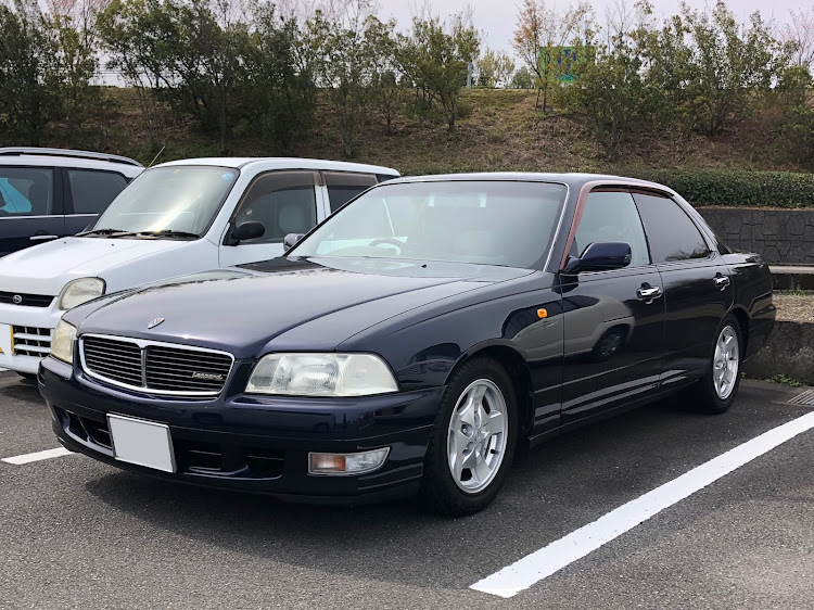 レパードのY33レパード・代車アルファード・LED点灯しないに関するカスタム事例の投稿画像1枚目